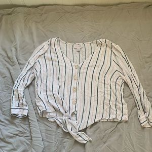 Vixbe Delylah Tie Front Top